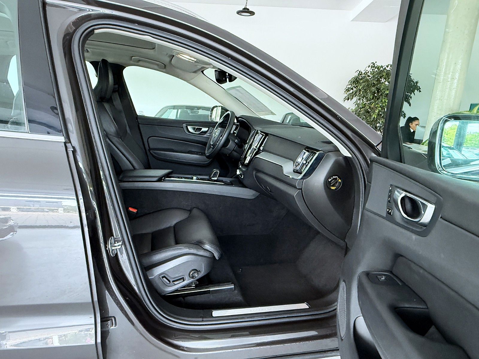 Volvo XC60 T6 Plus Bright Plug-In Hybrid AWD *LED*KAM foto 13