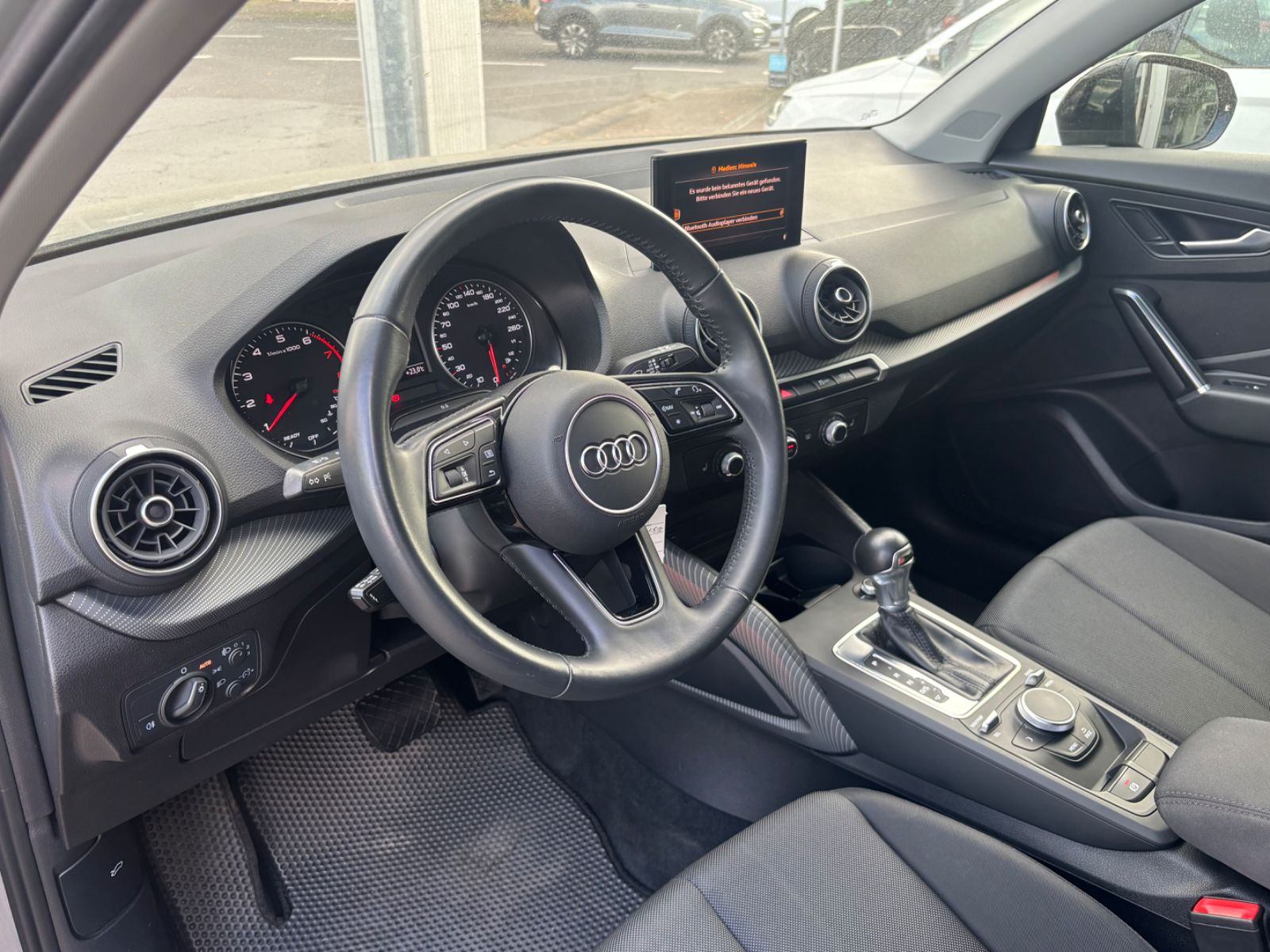 Fahrzeugabbildung Audi Q2 35 TFSI sport