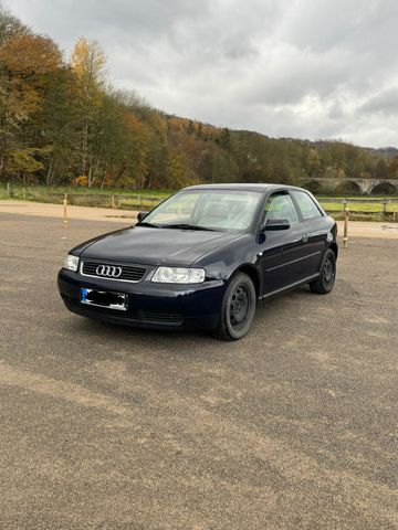 Audi A3 1,6 . ! Tüv neu !