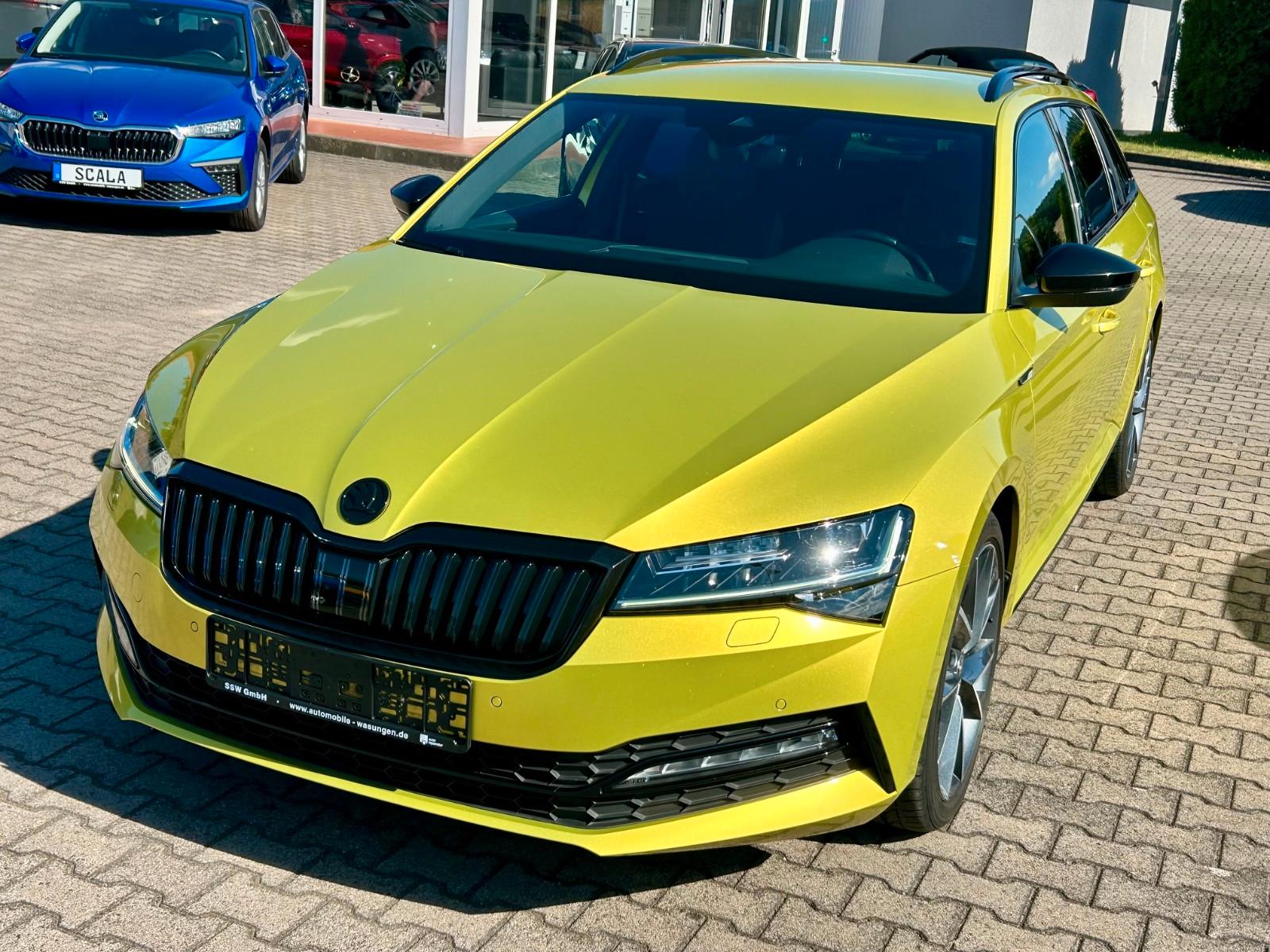 Skoda Superb  Combi 2.0TDI  Sportline Standheiz Matrix