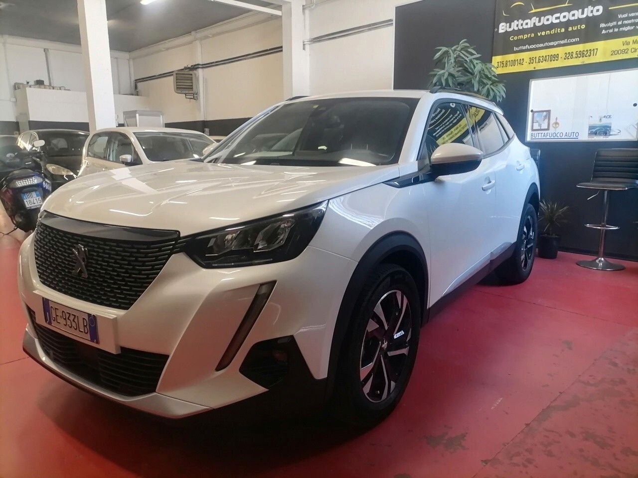 Peugeot 2008 PureTech 100 S&S Active imagem 3