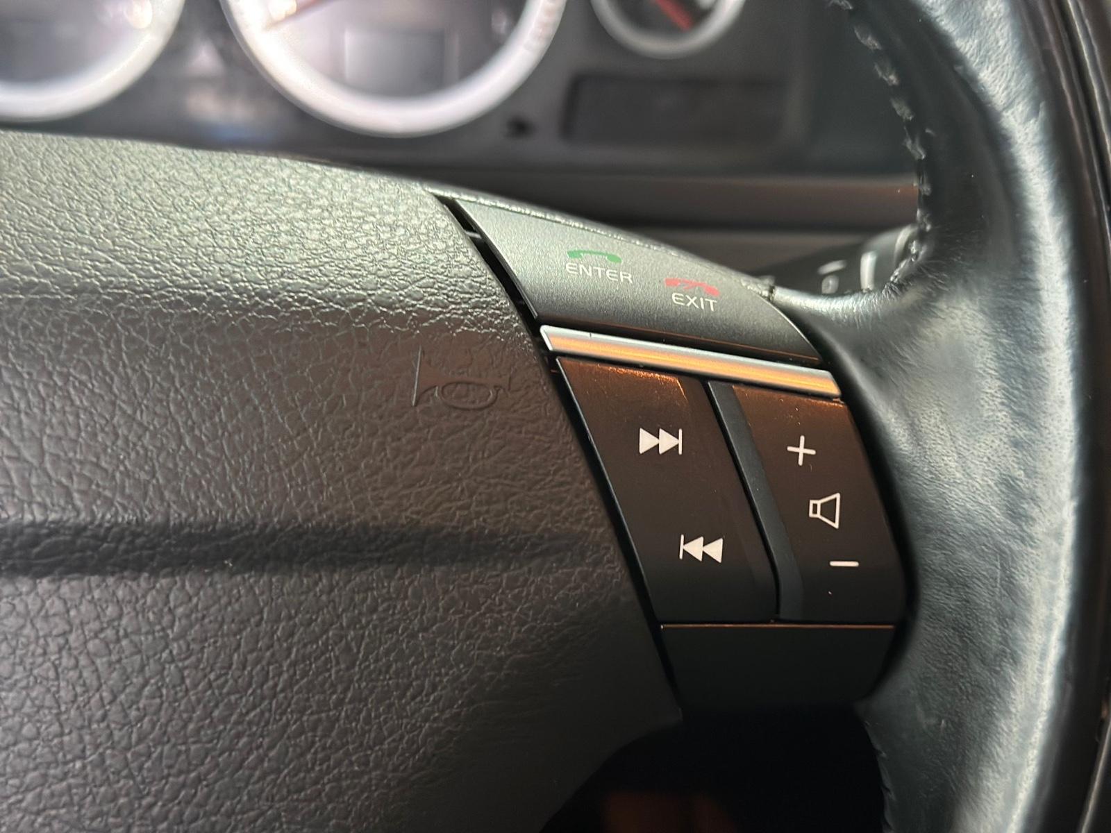 VOLVO XC90 2.4 D5 200 ch MOMENTUM GEARTRONIC 7 PLACES 4X4 - 1ère MAIN - ATTELAGE - TOIT - 194000 km
