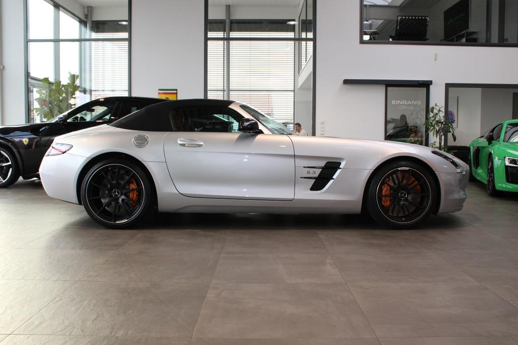 Mercedes-Benz SLS AMG