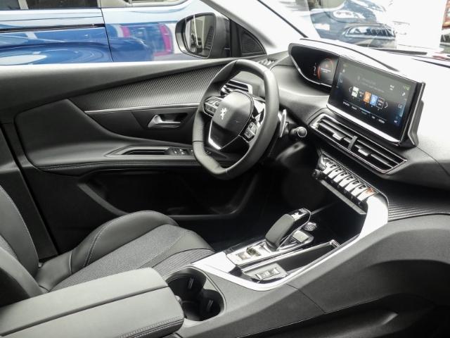 Peugeot 3008 Hybrid 225 Allure 1.6 Plug-In EU6d Navi dig