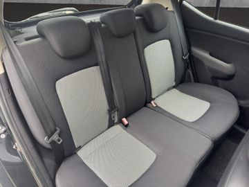 Hyundai i10 1.1 Classic Ganzjahresreifen+Tüv neu, Bild 23