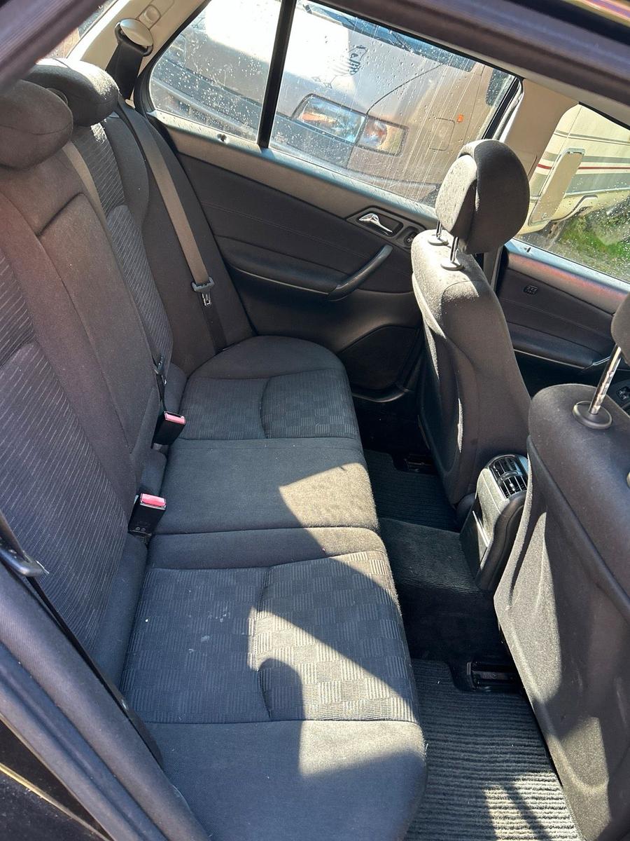 Mercedes-Benz C220 2006 — photo 6