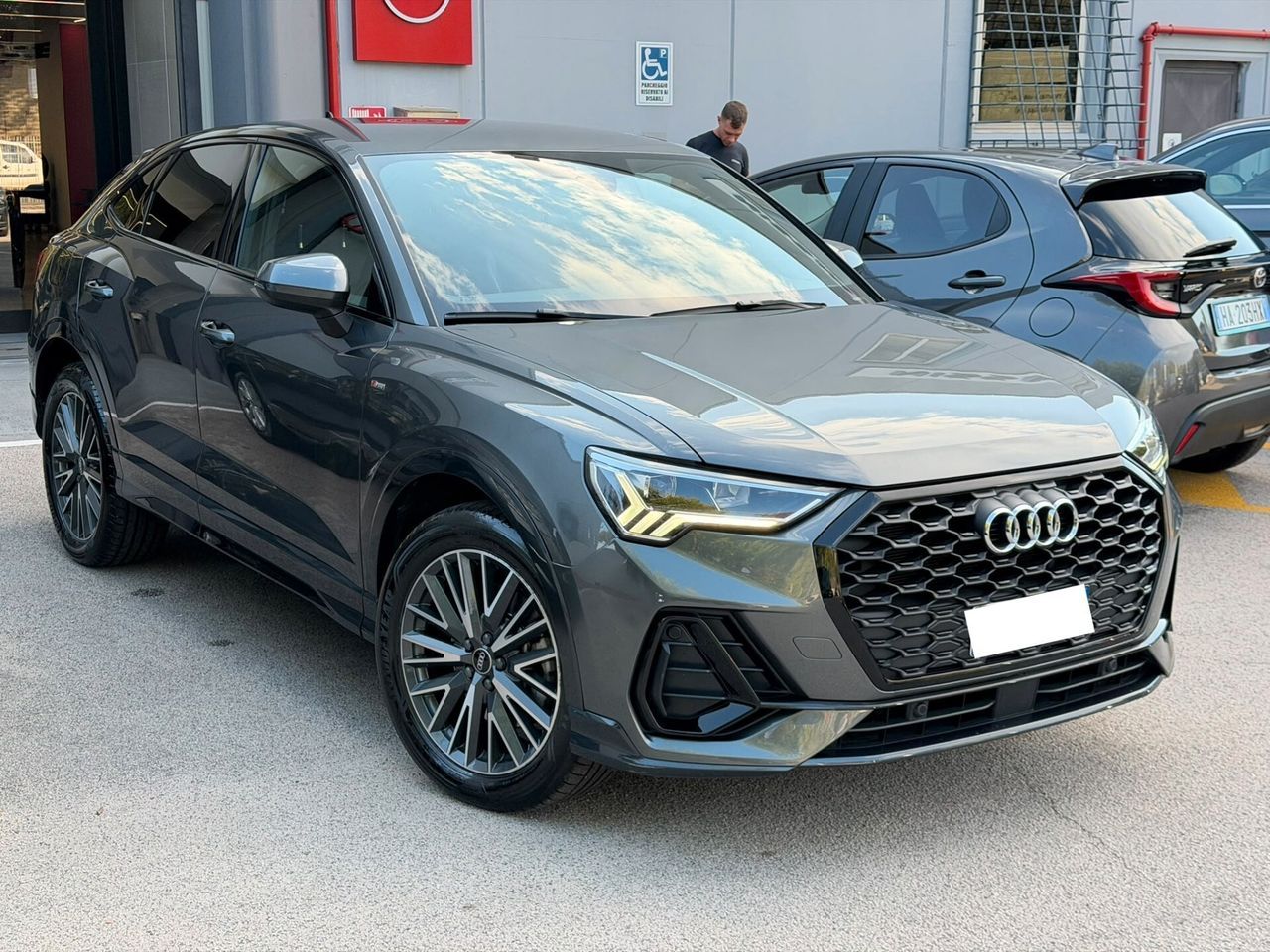Audi Q3 45 TFSI e S tronic line edition imagem 3