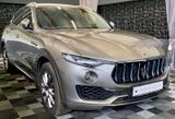 Maserati Levante 1 Hand, Navi, Xenon, Rückfahrkamera - Maserati: Geländewagen