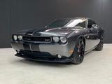 Dodge Challenger SRT8 392 HEMI V8 6,4 Kamera - Dodge Challenger: 392 Hemi