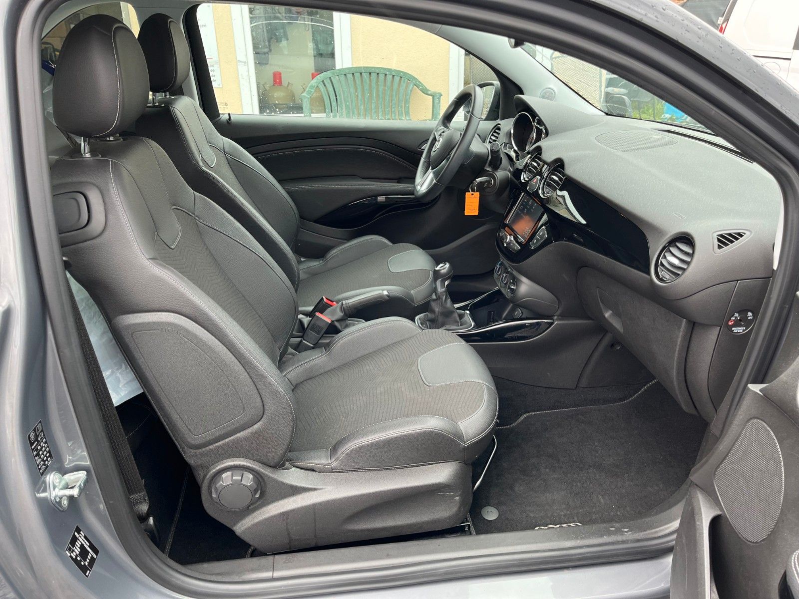 Fahrzeugabbildung Opel Adam Jam 1.4 64KW Klima Tempomat 2.HAND Scheckhe