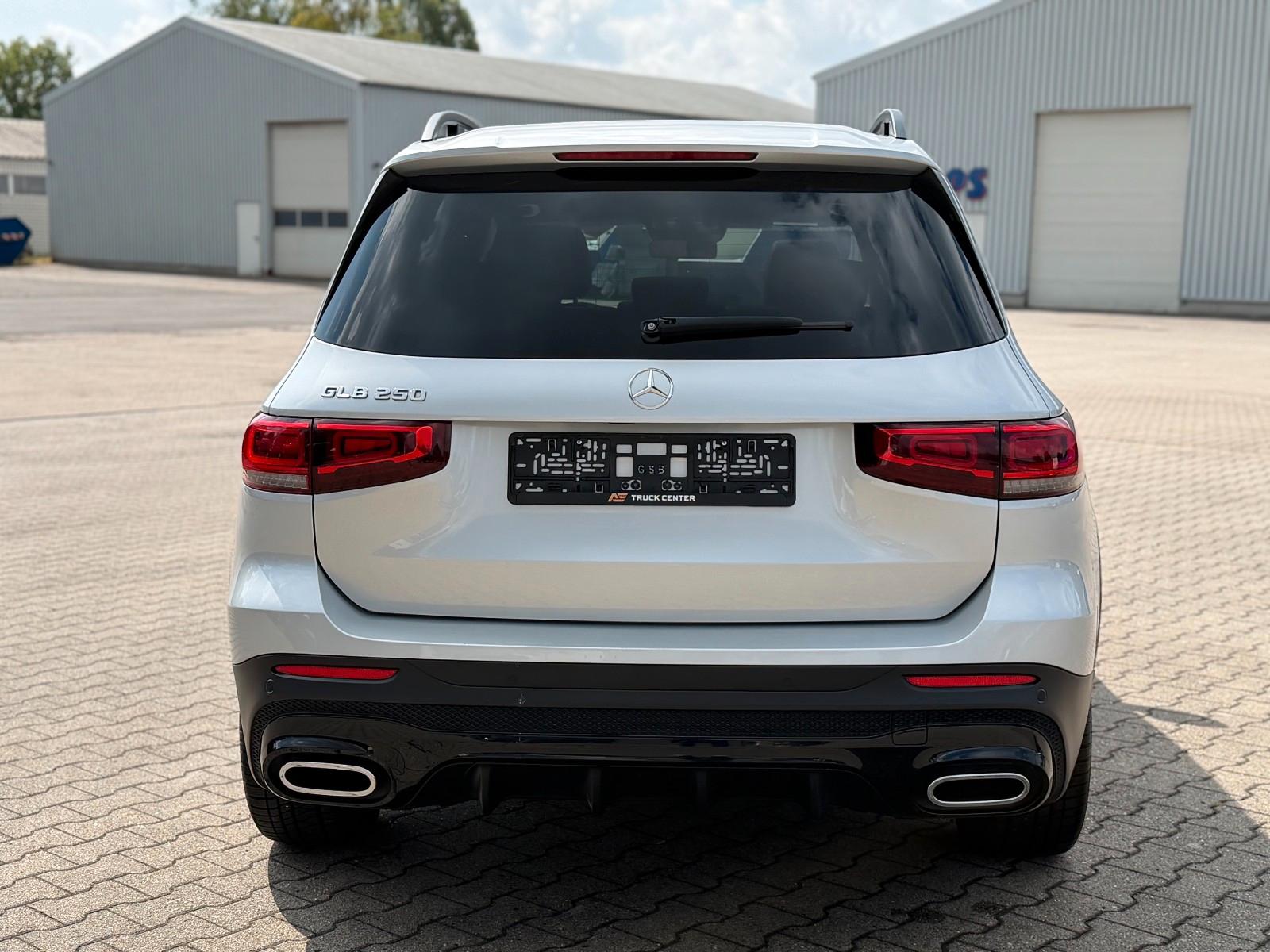 Mercedes-Benz GLB AMG Night Panorama, миниатюра 9