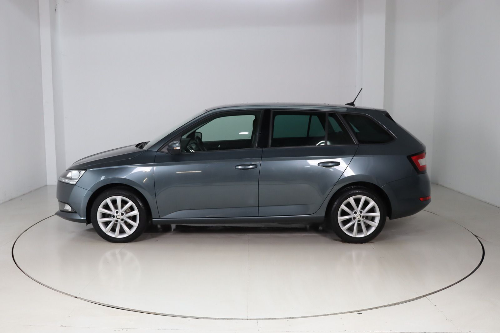 Fahrzeugabbildung SKODA Fabia 1.0 TSI * Navi * 1.Hand Soleil