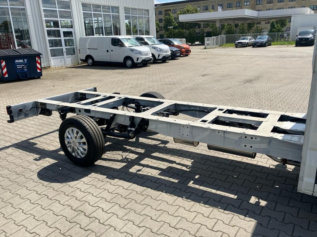 Fahrzeugabbildung Maxus Deliver9 Fahrgestell *PDC*SpurW*LED*KeyLess*Kam.