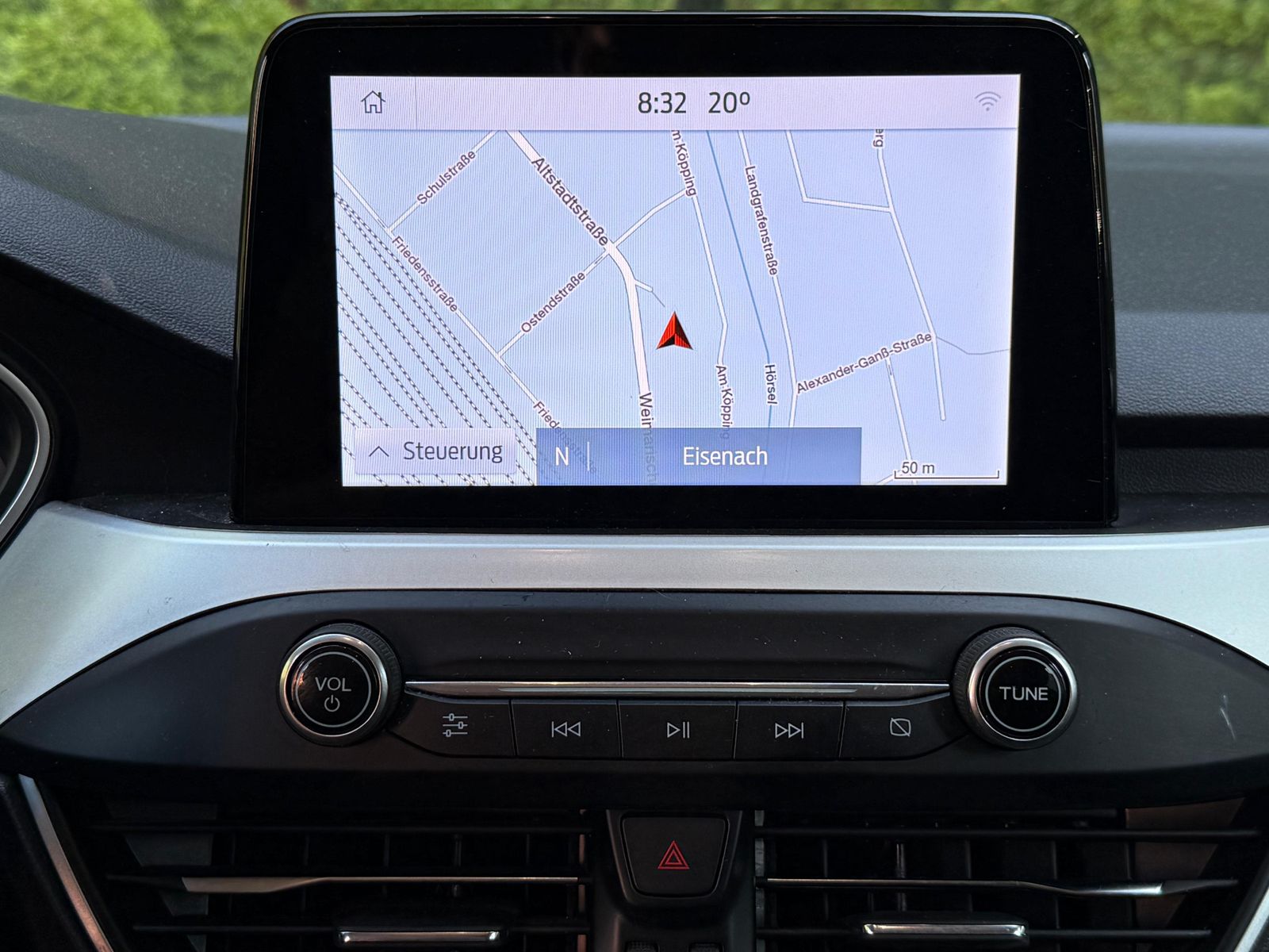 Fahrzeugabbildung Ford Focus 2.0 EB Cool & Connect LED+NAV+SHZ+KAM+CARP