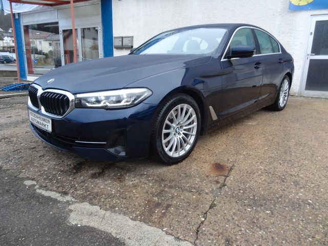 BMW 530d xDrive/1.Hd/Kam/Leder/Virtual/AHK/GSD/