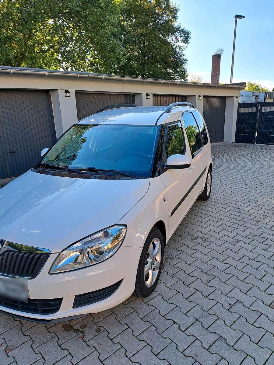 Skoda Roomster 2012 — photo 14