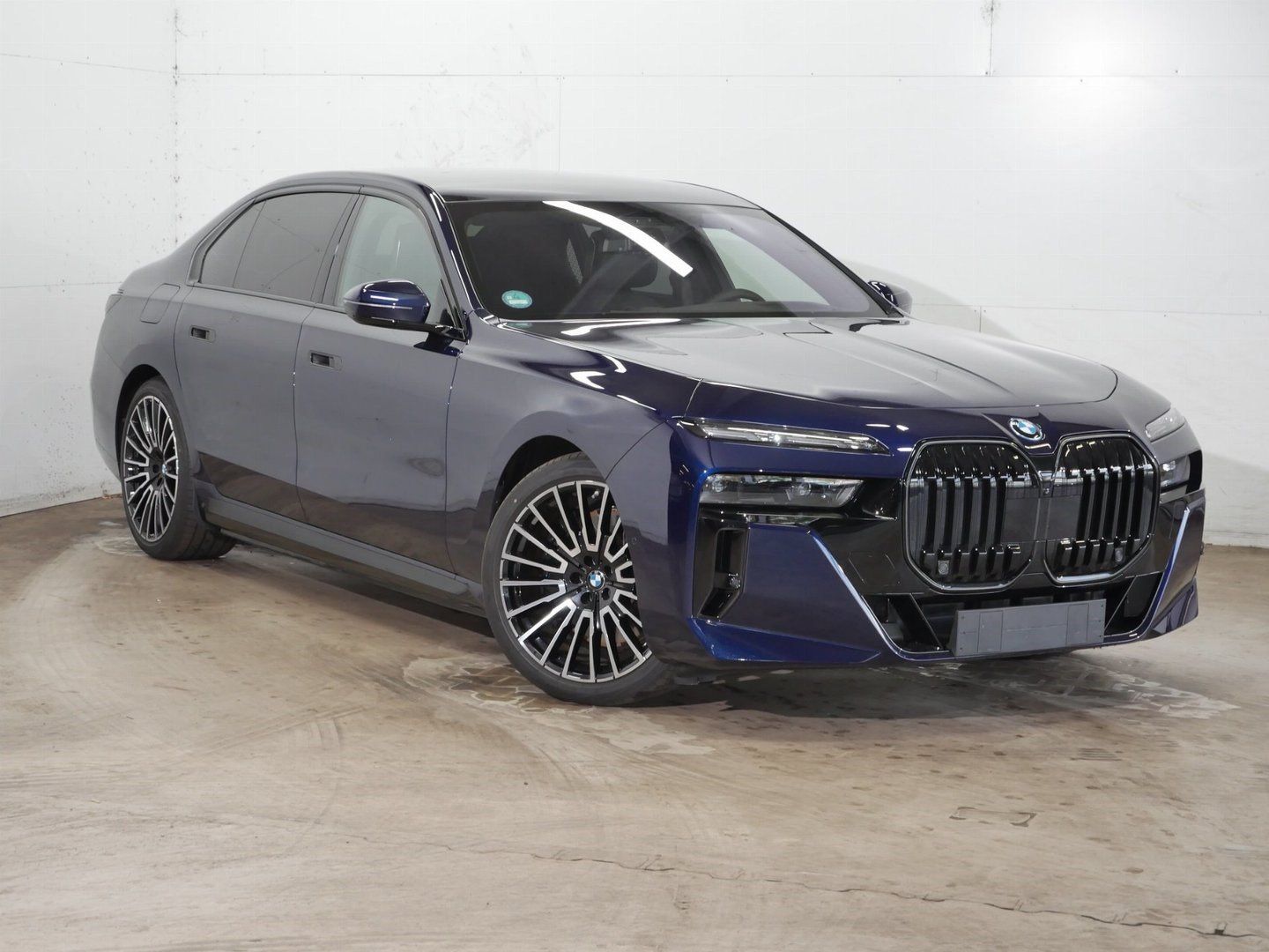 BMW 750 - Bild 3