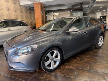 Volvo V40 - 1