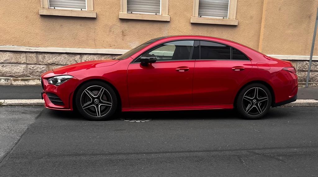 Mercedes-Benz CLA 200