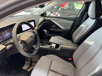 Bild 7 Opel Astra L Sports Tourer Business Elegance AT-8