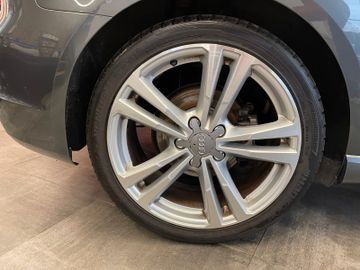 Audi A3 S line *Sportpaket*Klima*Xenon*PDC*Navi*SHZ*