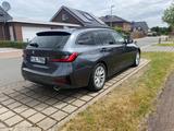 BMW 320d Touring Automatik Navi LED-Scheinwerfer - BMW: Scheinwerfer