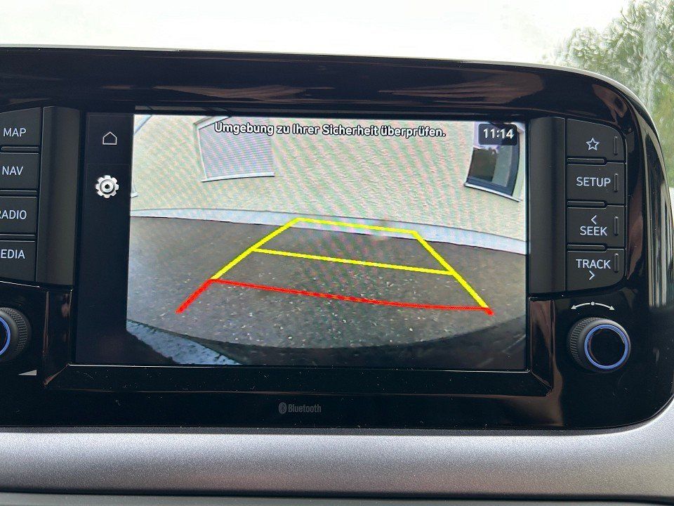 Fahrzeugabbildung Hyundai i10 1.2 5TÜRER PRIME SMARTKEY+NAV+KAMERA+CARPLAY