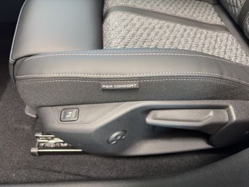 Peugeot 308 Allure Hybrid 145 360+Kam.+KeyLess+LED+Navi