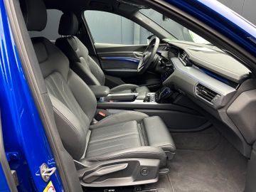 Audi Q8 e-tron - 10