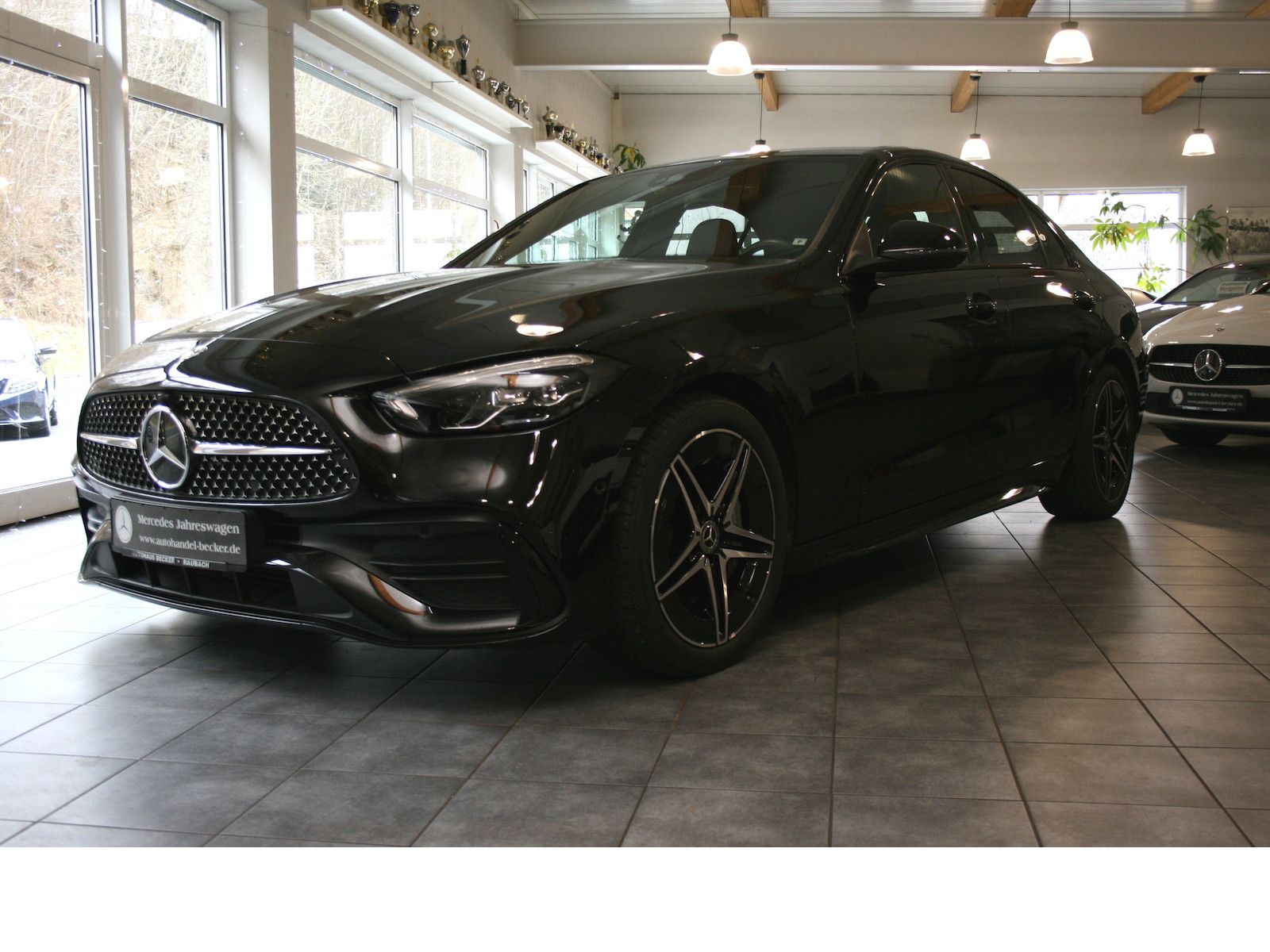 Fahrzeugabbildung Mercedes-Benz C 300 d AMG *Night*Leder braun/schwarz*Ambientel