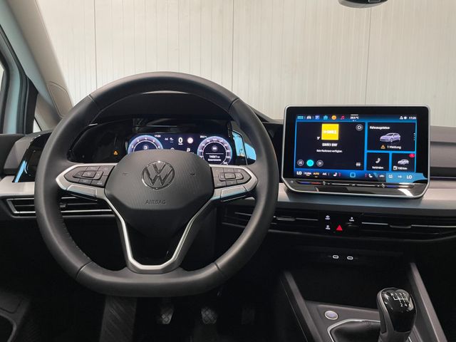Golf VIII Life 1.5 TSI LED KAM SHZ ACC