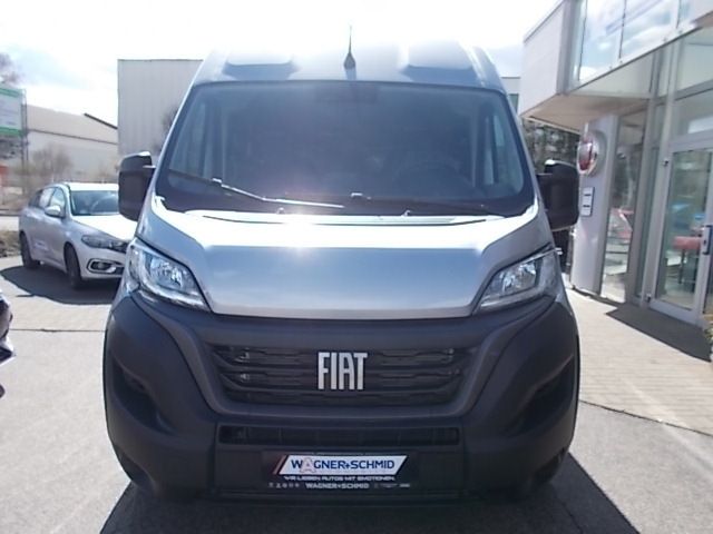 Fahrzeugabbildung Fiat Ducato Kombi 33 L2H2 140 PS + 9 Sitzer