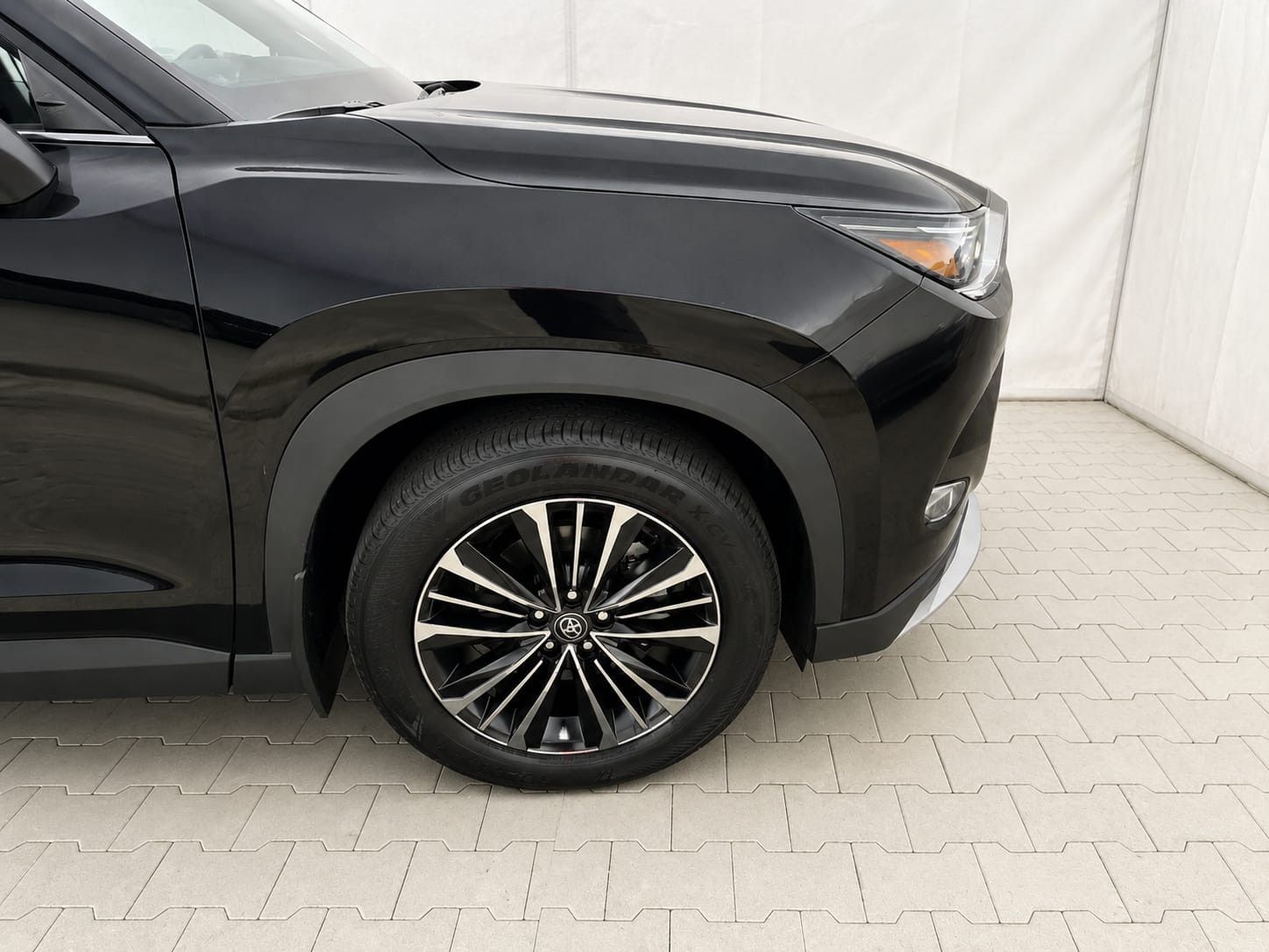 Fahrzeugabbildung Toyota GRAND Platinum Max T1: 68.000 EURO Stock !!!