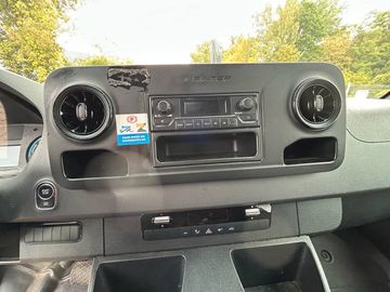 Mercedes eSprinter - 10