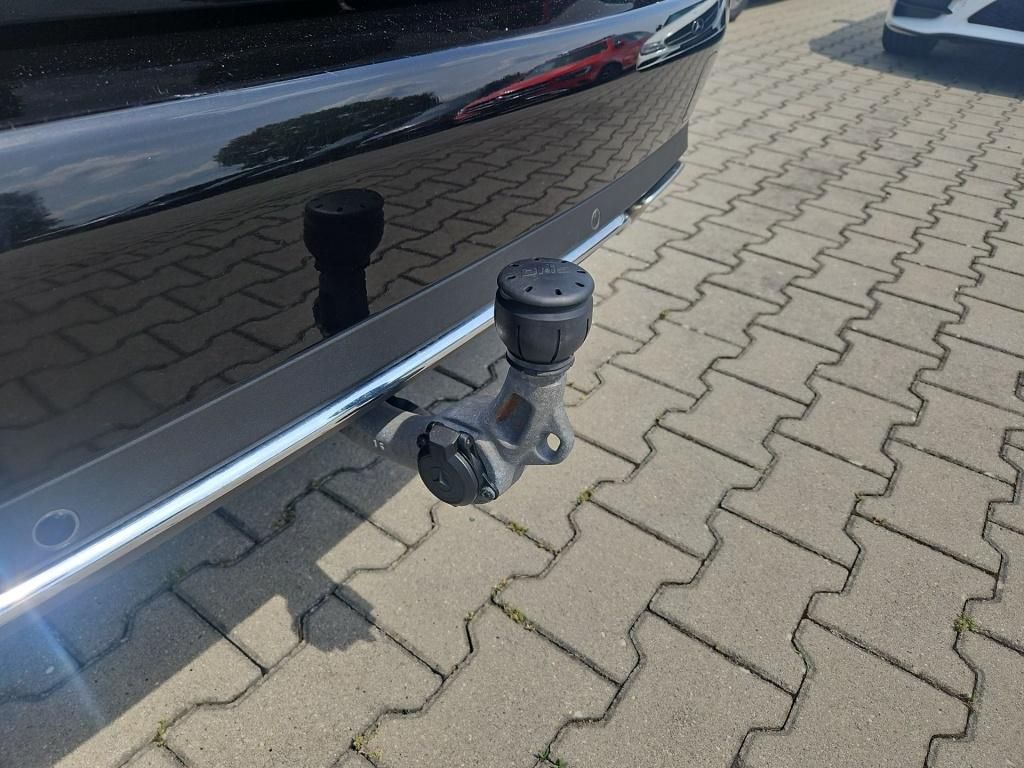 Fahrzeugabbildung Mercedes-Benz C 300 T Avantg. AHK Totwi. Pano Navi LED SHZ KAM