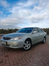 Toyota Camry 2.4 Schalter - Toyota Camry mit Benzin-Antrieb