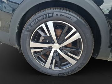 Peugeot 3008 GT 1.2 136 Kam.+KeyLess+LED+Navi+SHZ+ACC