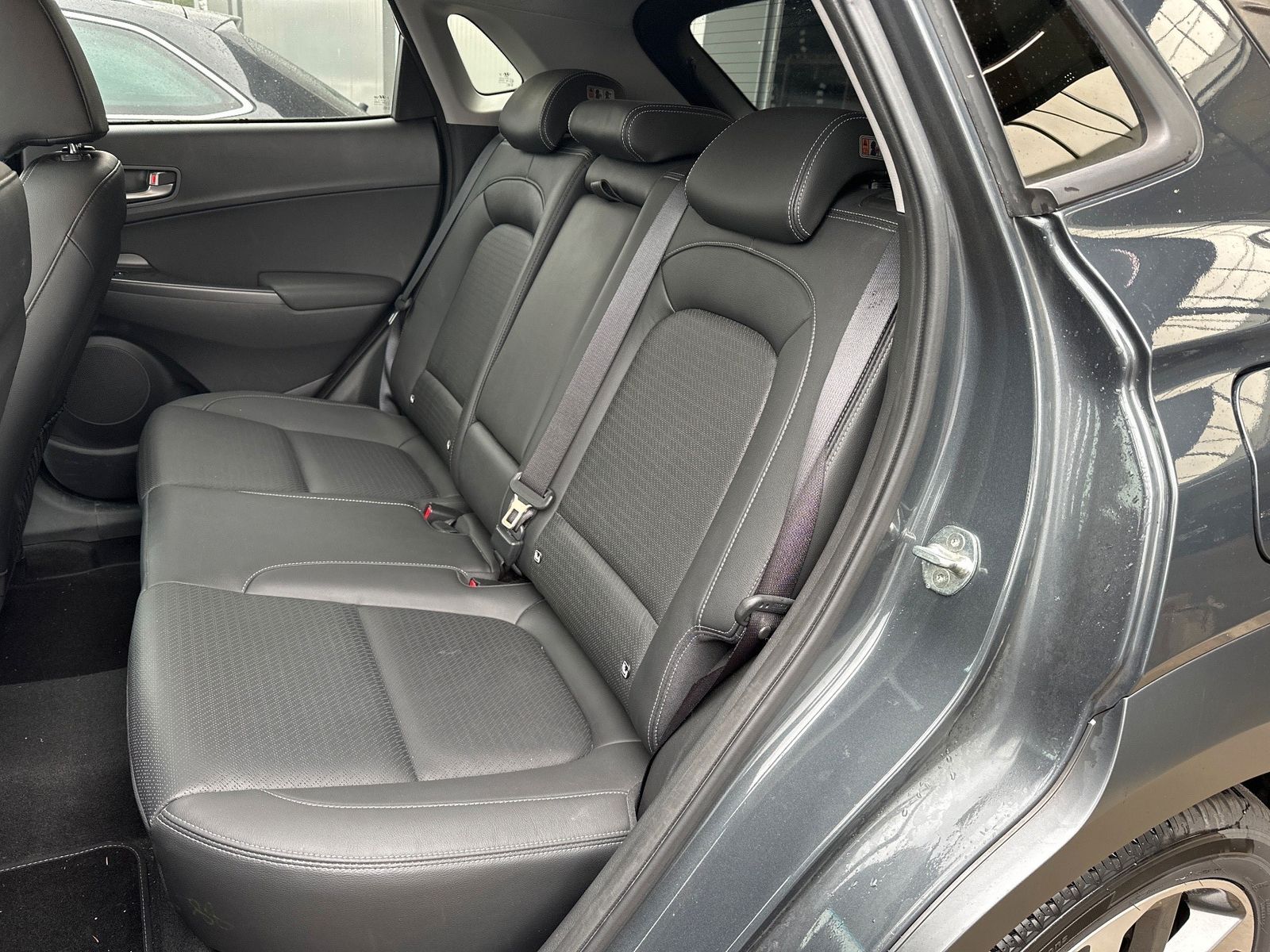 Fahrzeugabbildung Hyundai KONA 1.6 CRDi DCT NAV+LED+AHK+HEADUP+KAM
