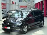 Volkswagen Touran 1.4 TSI Highline LED+MASSAGE+NAVI+SITZHZG - VW Touran Gebrauchtwagen in Leipzig