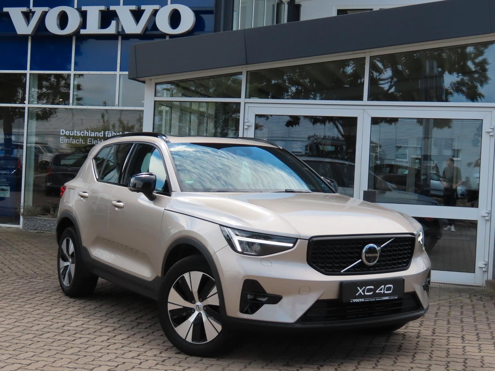 Volvo XC40 T4 Plus Dark (Panoramadach; Soundsystem;..)