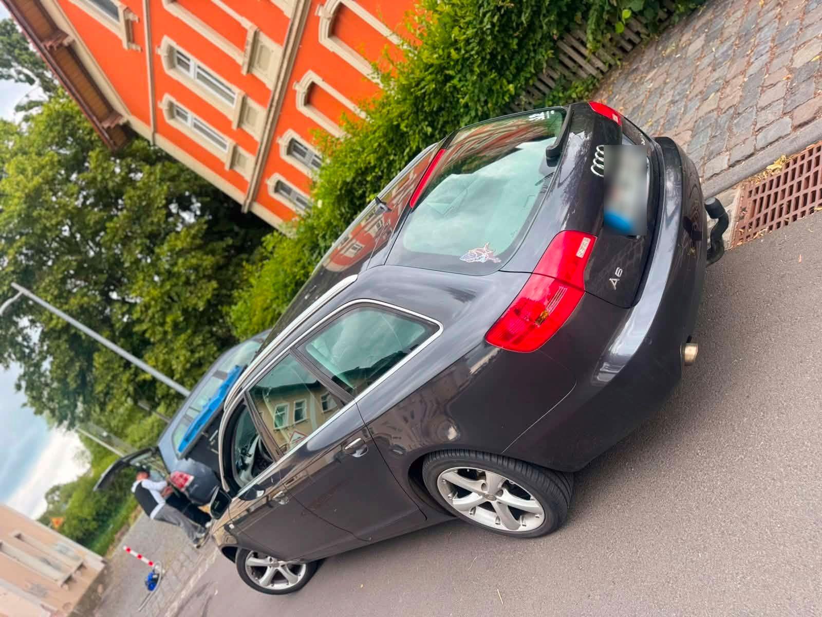 Audi A6 2005 — салон