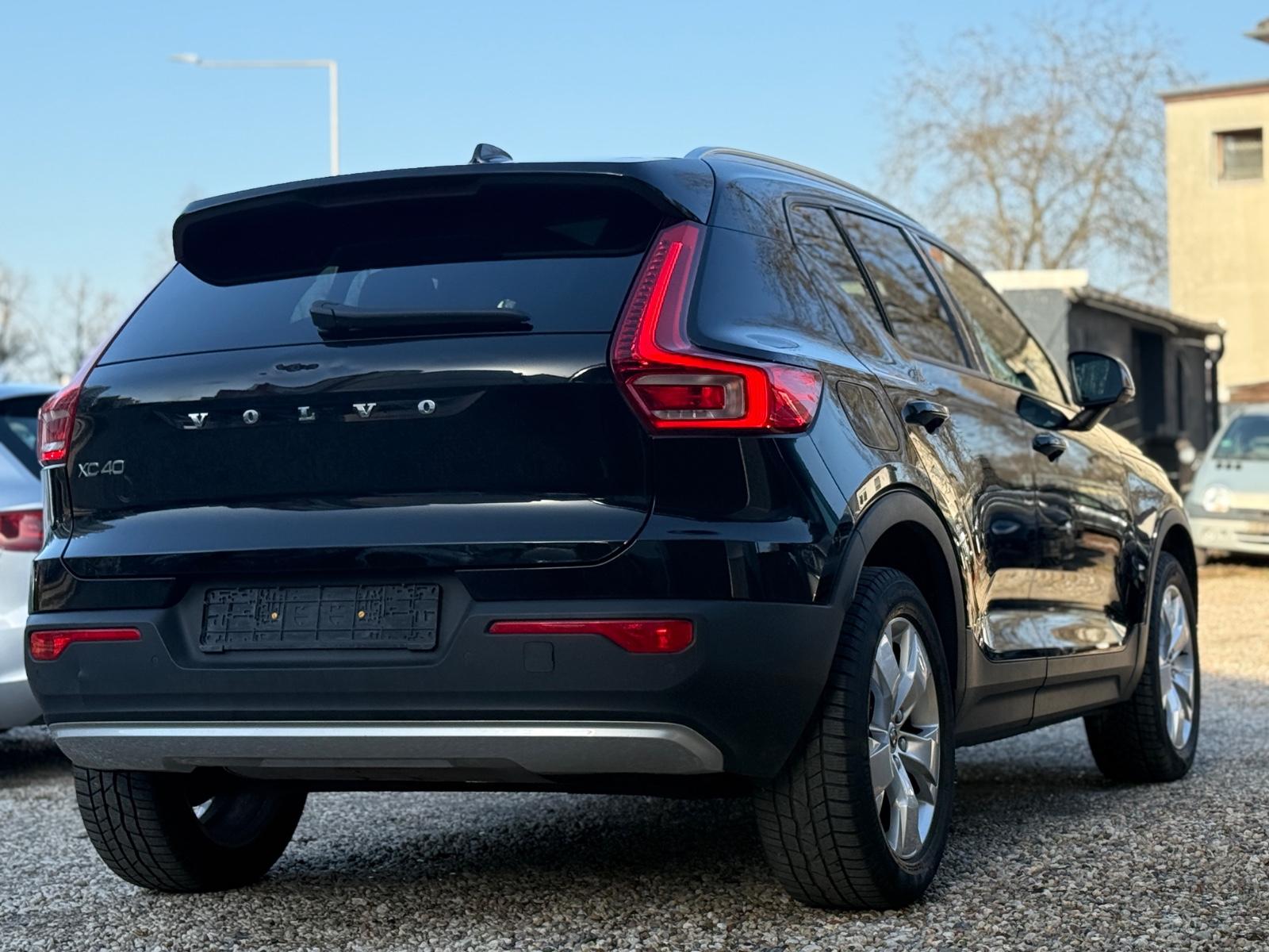 Volvo XC 40 XC40 Momentum Pro 2WD