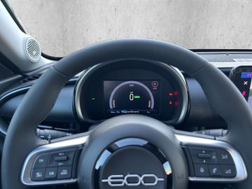 Fiat 600e Business Edition KAMERA LED SHZ NAVI