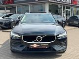 Volvo V60 2.0D B4 Auto."Momentum-Pro"PANO*AHK*STANDH. - Volvo V60 mit Diesel-Antrieb: 2.0