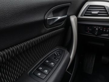 Fahrzeugabbildung BMW 116i Advantage Sitzhzg PDChint. Geschwindigkeit