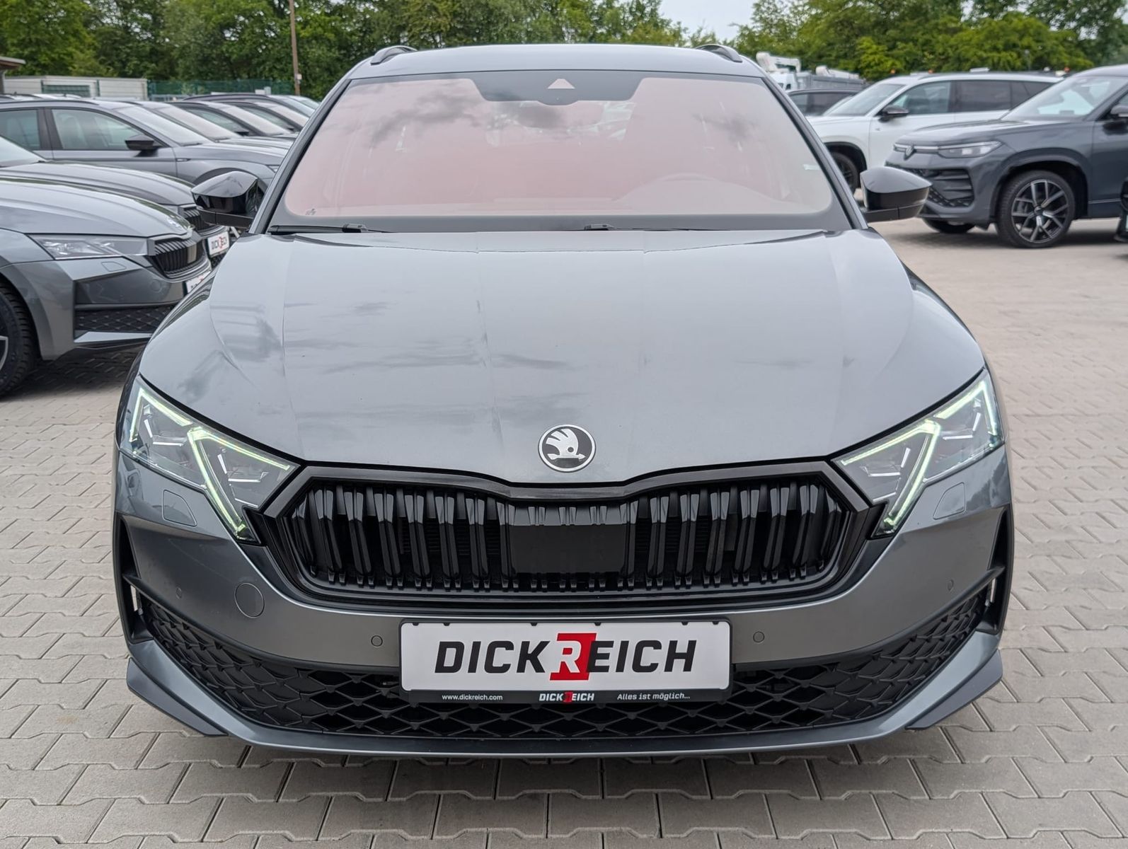 Fahrzeugabbildung SKODA Octavia 2.0 TDI Sportline DSG MATRIX*WINTER*5J.G