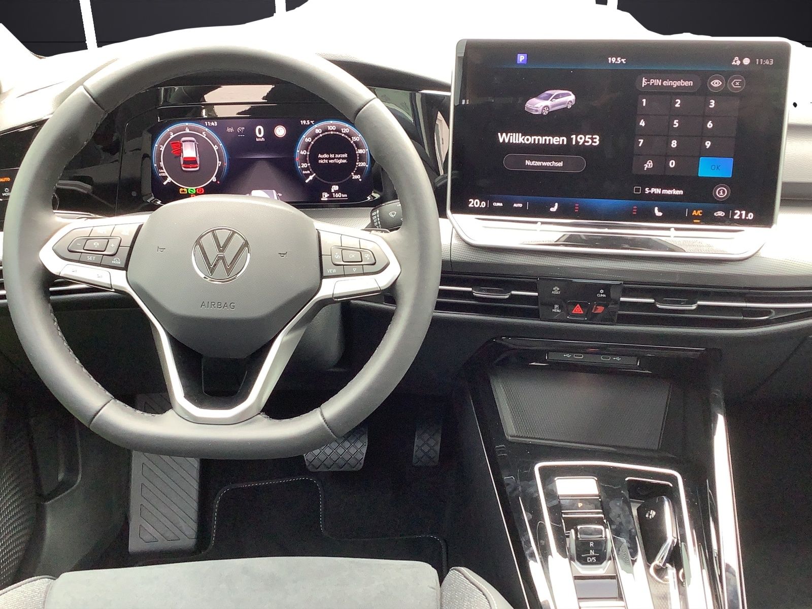 Fahrzeugabbildung Volkswagen Golf VIII Variant TSI Style AHK HuD PANO ACC 360