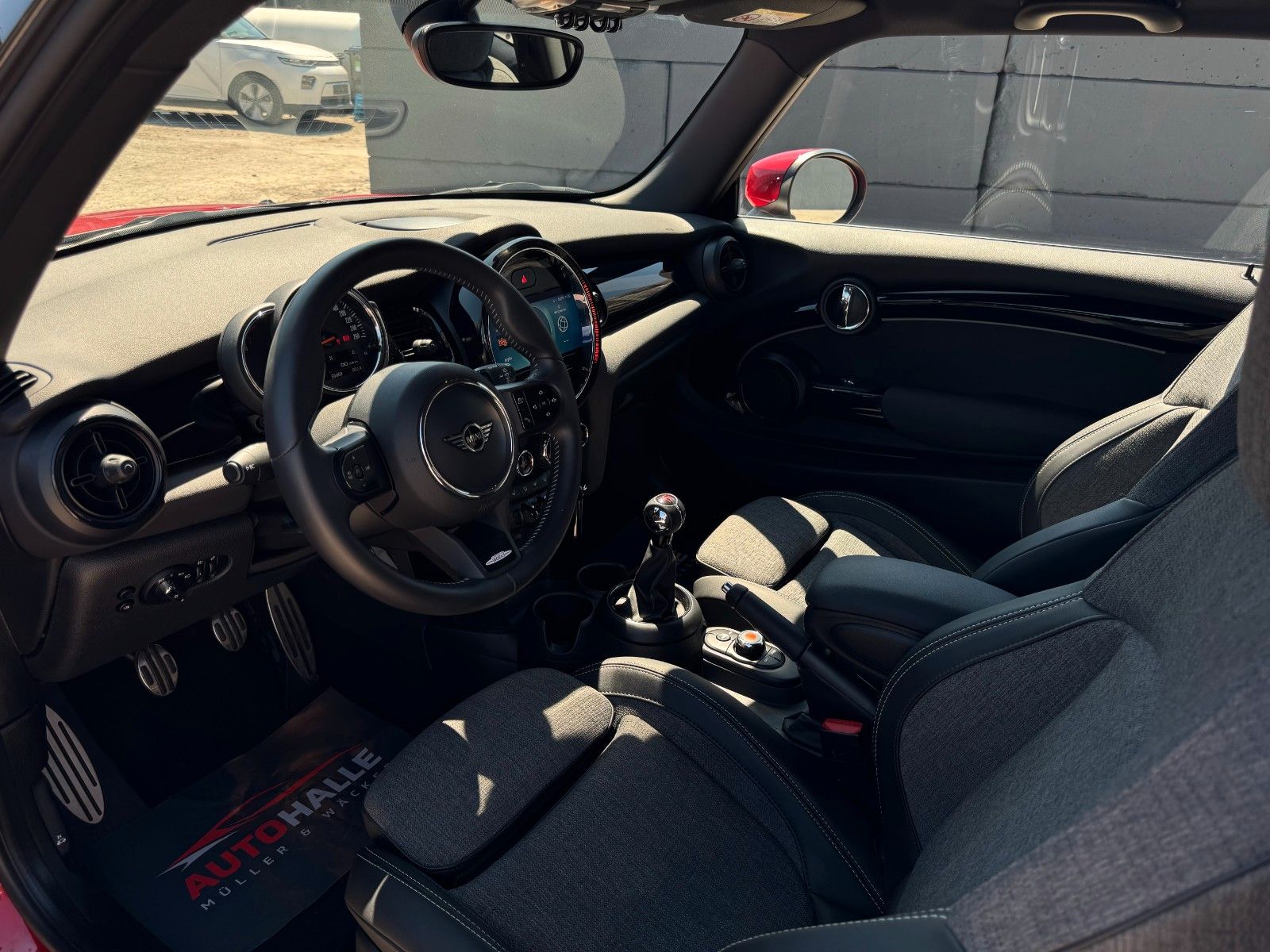 Fahrzeugabbildung MINI One John Cooper Works Tempomat LED SHZ PDC