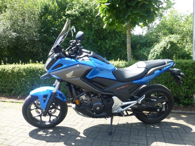 Honda NC750X DCT 1.Hand