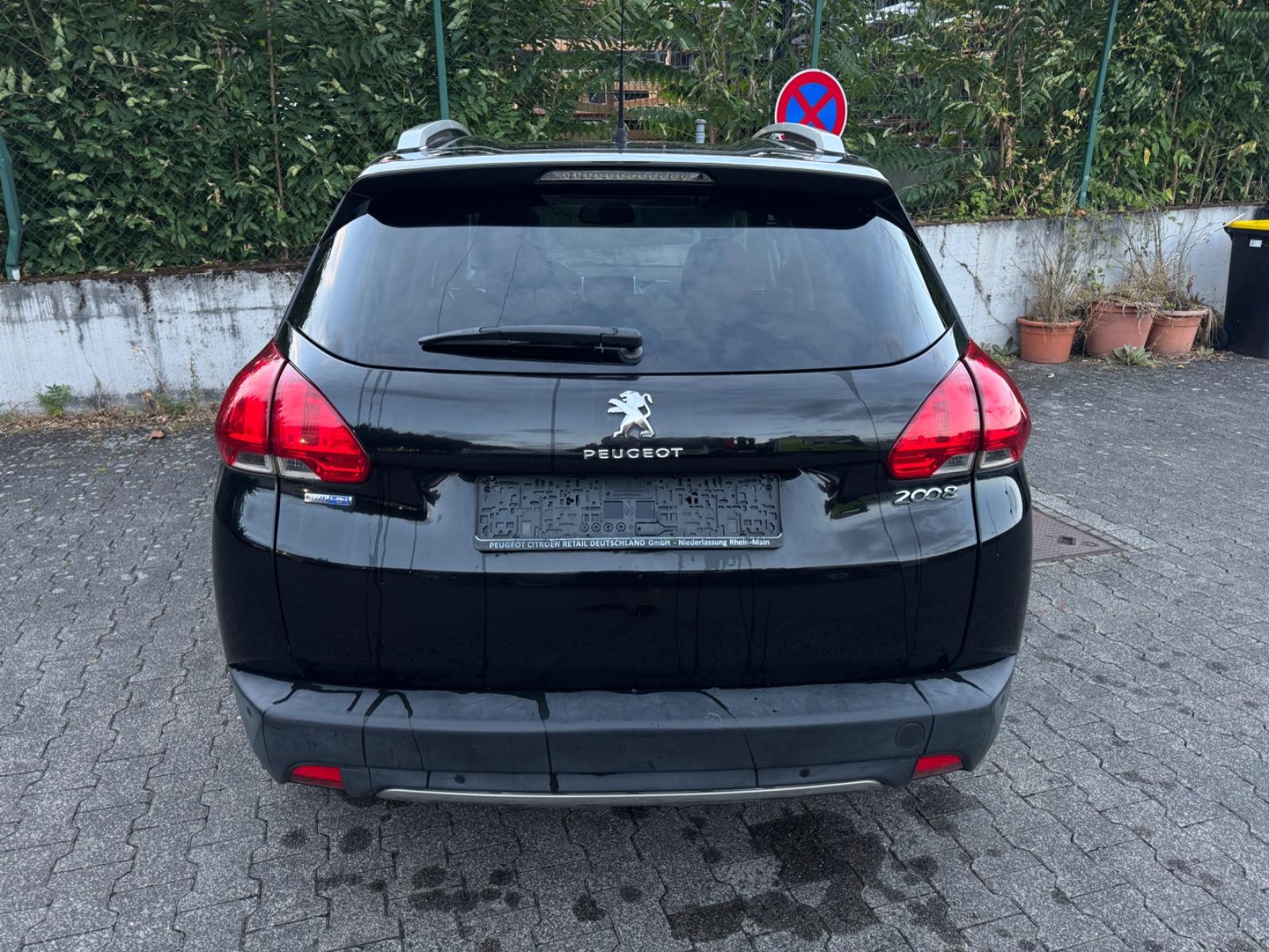 Peugeot  2008 Allure BlueHDi 120 Allure Sitzheizung-Navi